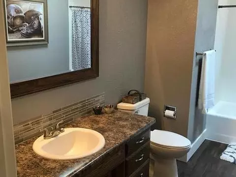 2336 Rolling Dr, Bismarck, ND 58501 photo 14