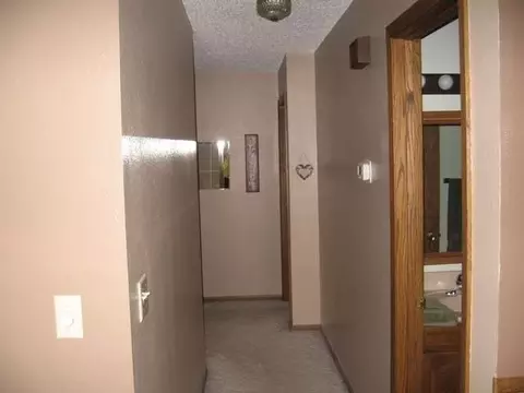 207 Brandon Dr E, Bismarck, ND 58503 photo 17
