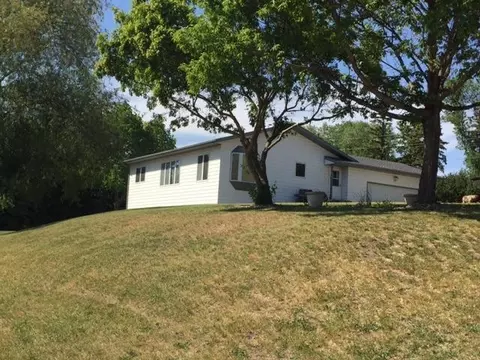 414 3rd St, Washburn, ND 58577 photo 1