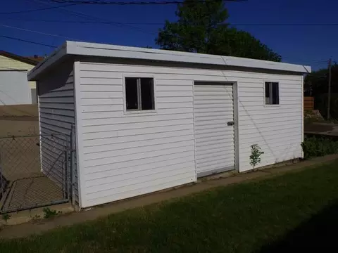 804 Collins Ave, Mandan, ND 58554 photo 10