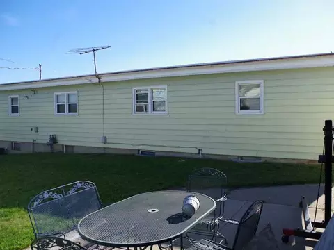 804 Collins Ave, Mandan, ND 58554 photo 5