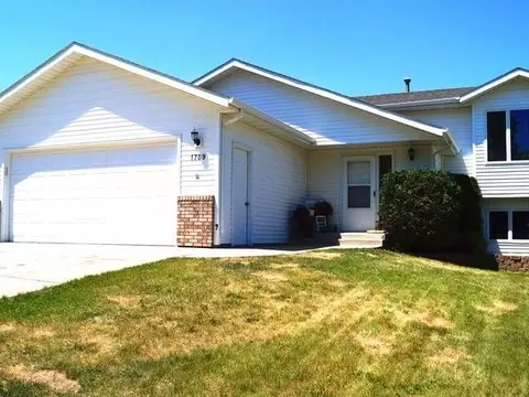1709 9 Ave SE, Mandan, ND 58554 photo 46