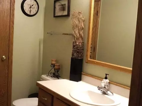 1709 9 Ave SE, Mandan, ND 58554 photo 21