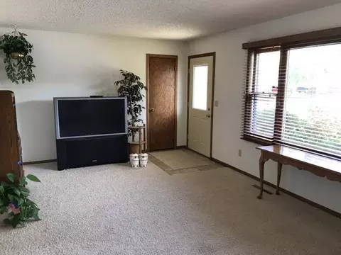 718 Wachter Ave E, Bismarck, ND 58504 photo 6