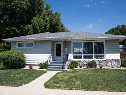 1702 Laforest Ave, Bismarck, ND 58501 photo 1