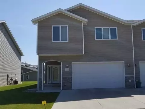 1707 Calgary Lp, Bismarck, ND 58503 photo 1