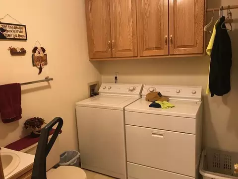 537 Juniper Dr, Bismarck, ND 58503 photo 9