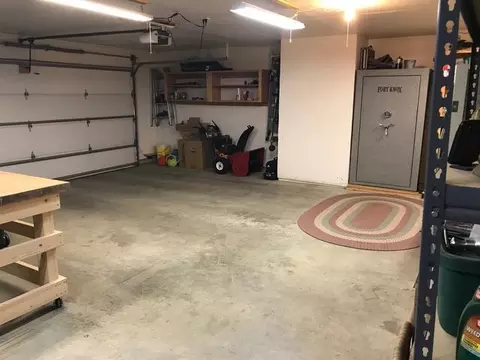537 Juniper Dr, Bismarck, ND 58503 photo 17