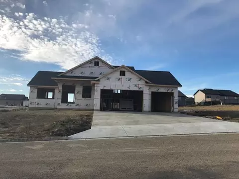 4518 Marsh Hawk Dr, Bismarck, ND 58503 photo 1