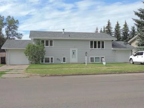 209 Interstate Ave E, Bismarck, ND 58503 photo 1