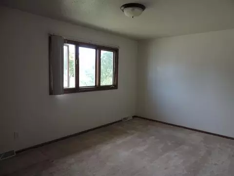 209 Interstate Ave E, Bismarck, ND 58503 photo 6