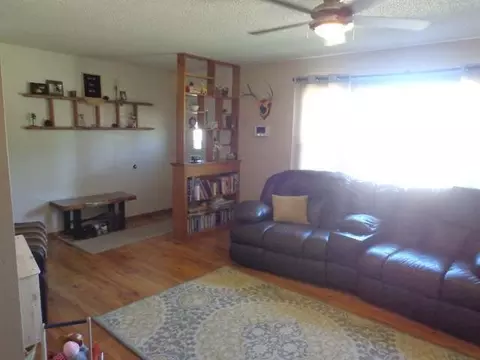 1302 6th St NW, Mandan, ND 58554 photo 9