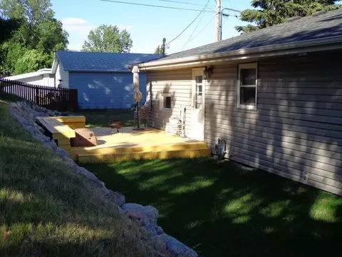 1302 6th St NW, Mandan, ND 58554 photo 18