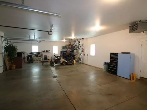 1324 Eagles View Pl, Bismarck, ND 58503 photo 43