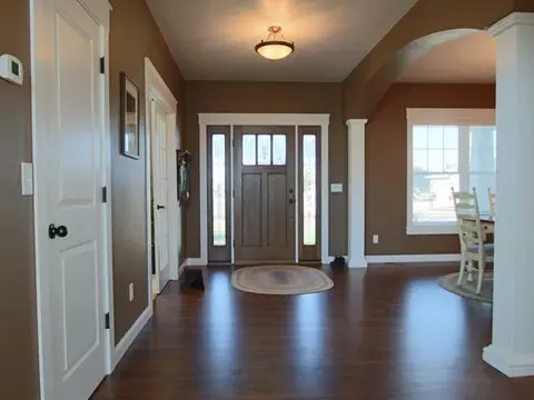 1324 Eagles View Pl, Bismarck, ND 58503 photo 3