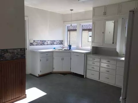 404 Main St W, Beulah, ND 58523 photo 8