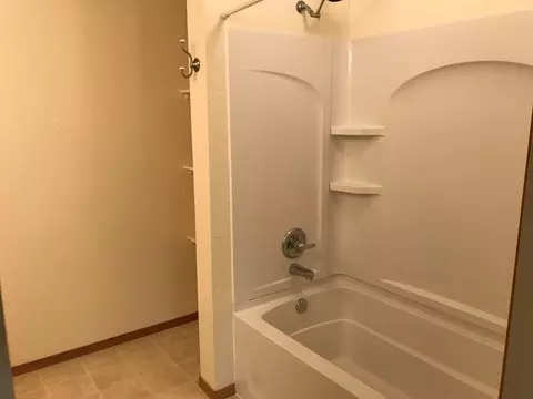 301 Nova Dr, Bismarck, ND 58503 photo 20