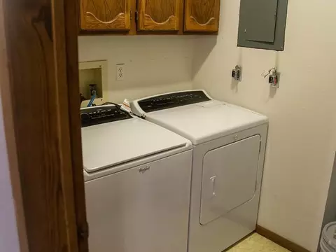1193 Jefferson Ave, Bismarck, ND 58504 photo 8