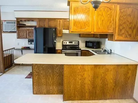 1193 Jefferson Ave, Bismarck, ND 58504 photo 6