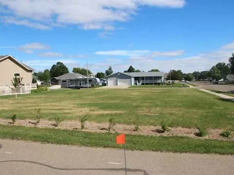 3301 Devon Pl, Bismarck, ND 58504 photo 5