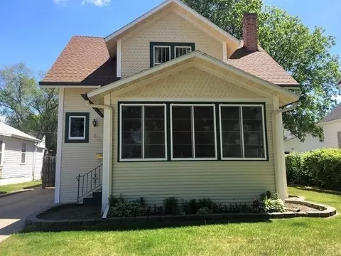 404 1st Ave NW, Mandan, ND 58554 photo 1