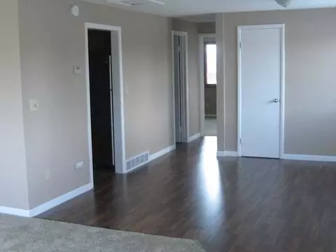415 Capitol Ave E, Bismarck, ND 58501 photo 2