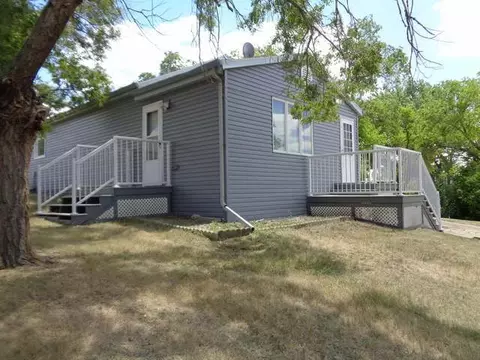 111 College St, Flasher, ND 58535 photo 1