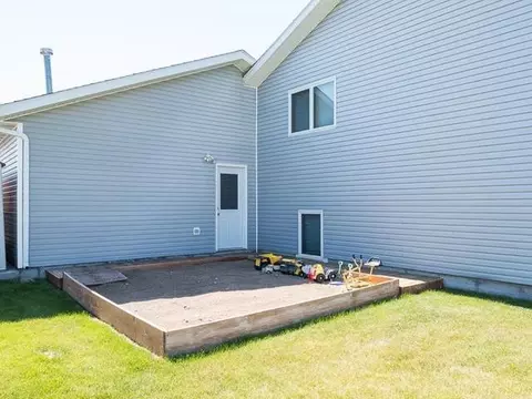 1007 Plainview Dr SE, Mandan, ND 58554 photo 19