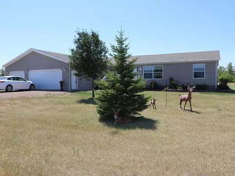 2594 Abbott Ln, Mandan, ND 58554 photo 1