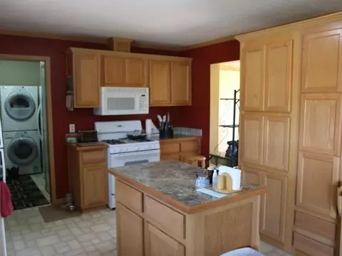 2594 Abbott Ln, Mandan, ND 58554 photo 8