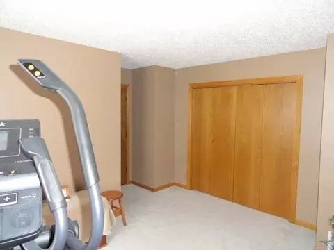 2000 Harbor Dr, Bismarck, ND 58504 photo 20