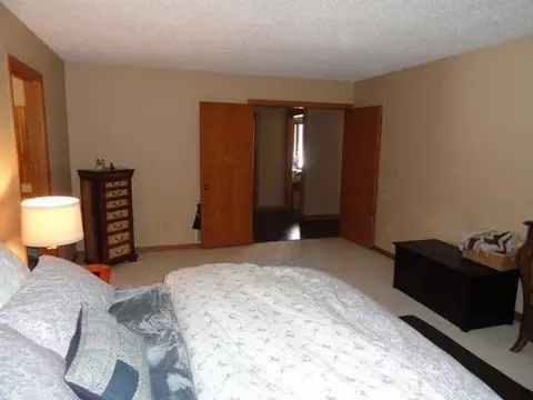 2000 Harbor Dr, Bismarck, ND 58504 photo 13