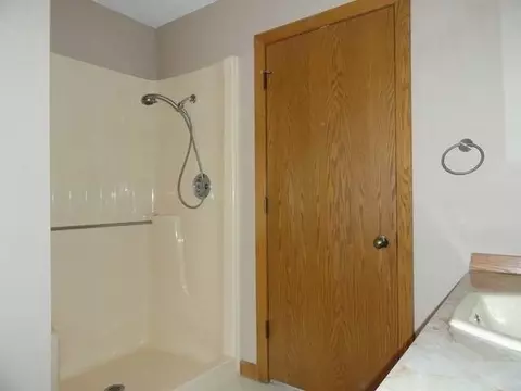 2000 Harbor Dr, Bismarck, ND 58504 photo 18