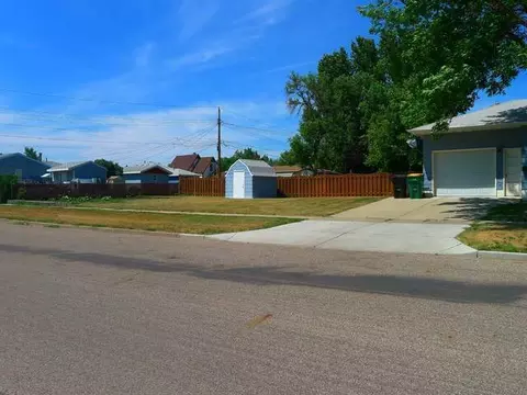 1416 Ingals Ave E, Bismarck, ND 58504 photo 20