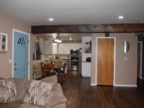1913 Assumption Dr, Bismarck, ND 58501 photo 2