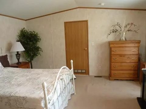 4222 Claridge Loop, Bismarck, ND 58503 photo 7