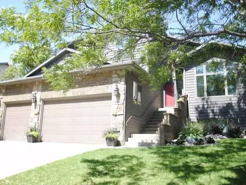 3325 Hackberry St, Bismarck, ND 58503 photo 15
