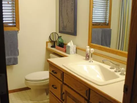3325 Hackberry St, Bismarck, ND 58503 photo 17