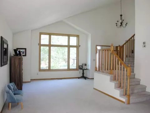 3325 Hackberry St, Bismarck, ND 58503 photo 3
