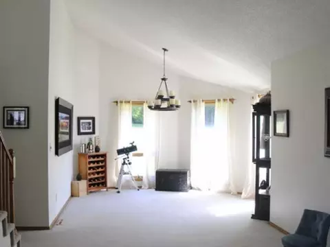 3325 Hackberry St, Bismarck, ND 58503 photo 21