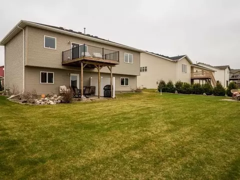 218 Slate Dr, Bismarck, ND 58503 photo 31