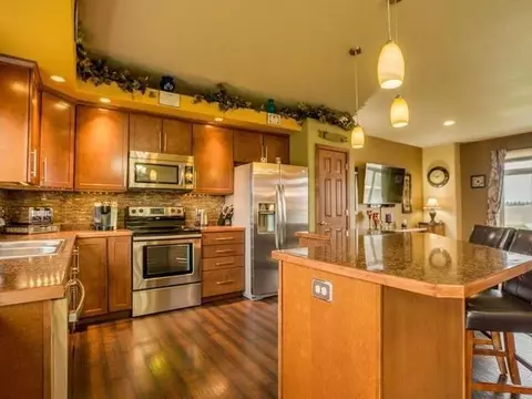 218 Slate Dr, Bismarck, ND 58503 photo 6