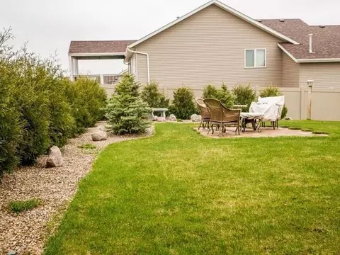 218 Slate Dr, Bismarck, ND 58503 photo 28