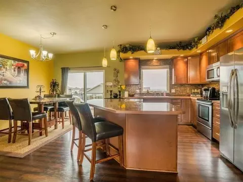 218 Slate Dr, Bismarck, ND 58503 photo 5
