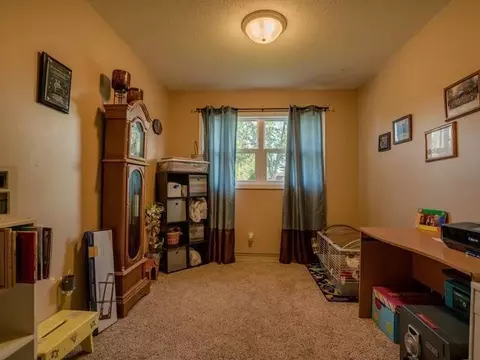 512 Denver Ave E, Bismarck, ND 58504 photo 12