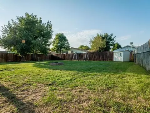 512 Denver Ave E, Bismarck, ND 58504 photo 28