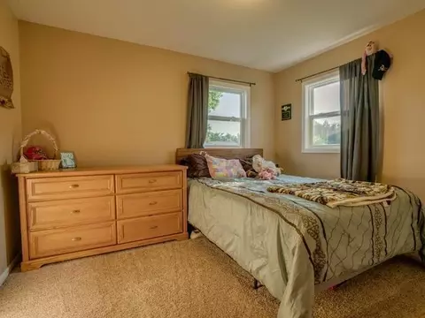 512 Denver Ave E, Bismarck, ND 58504 photo 13