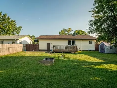 512 Denver Ave E, Bismarck, ND 58504 photo 26