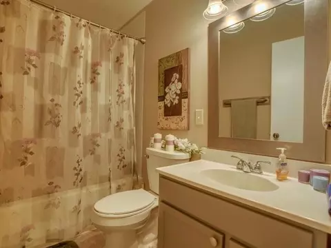 512 Denver Ave E, Bismarck, ND 58504 photo 16