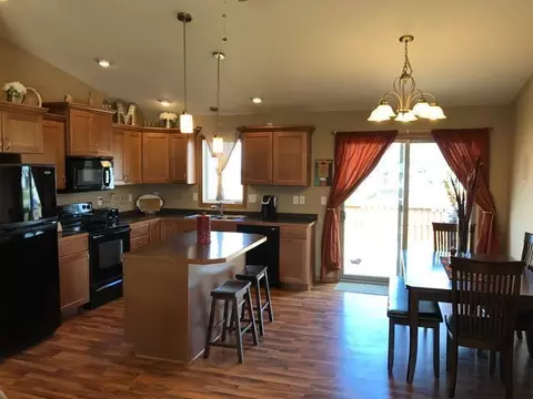 156 Dolan Dr, Lincoln, ND 58504 photo 4